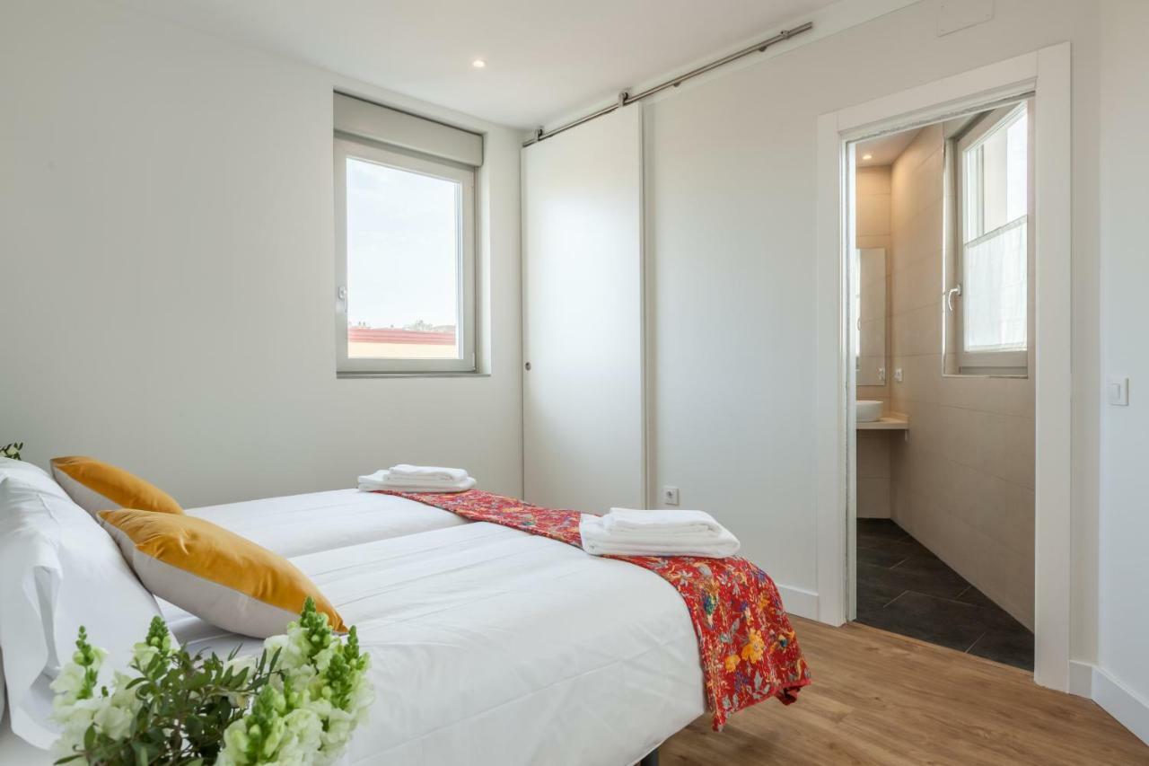 Rg Jardines De Murillo Apartment